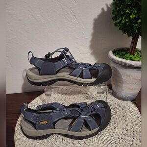 Women's Keen Blue and Gray Sandals Size 8